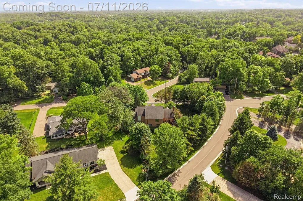 34555 Quaker Valley Road Farmington Hills City MI 48331