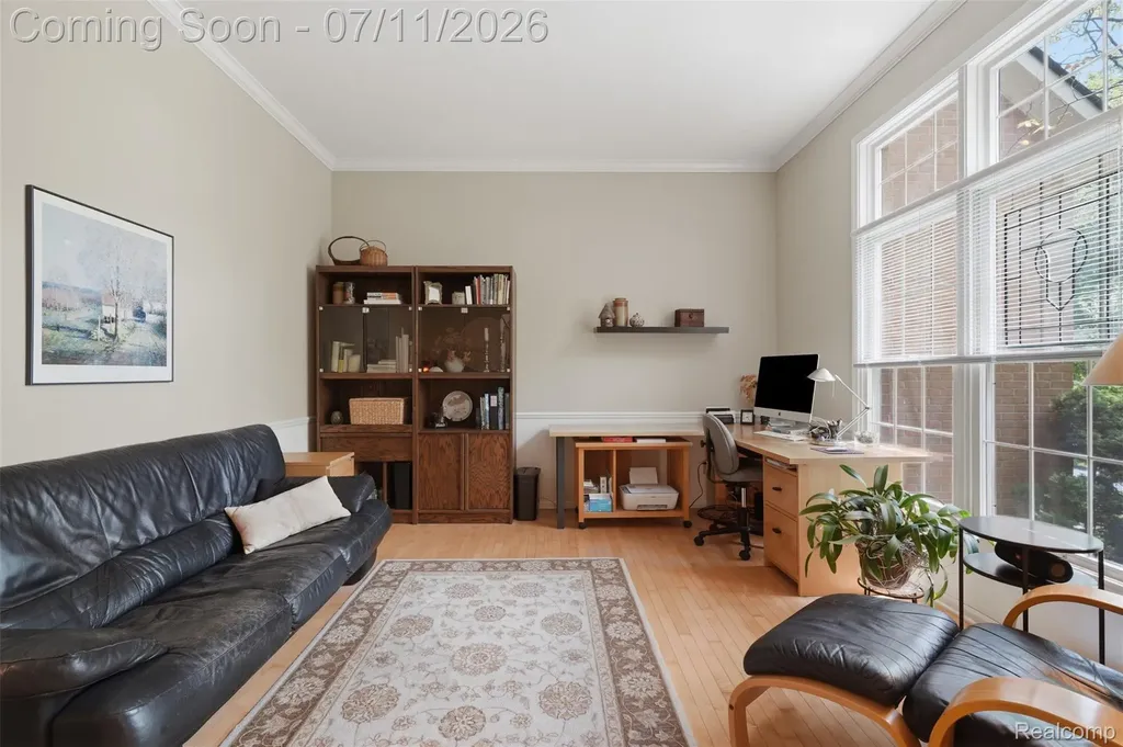 34555 Quaker Valley Road Farmington Hills City MI 48331