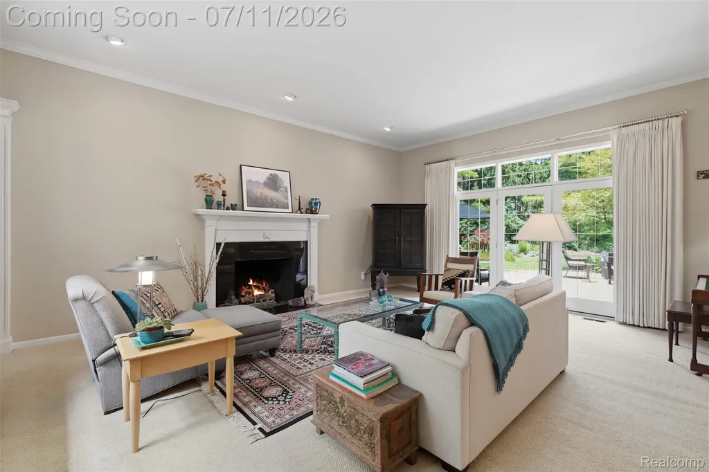 34555 Quaker Valley Road Farmington Hills City MI 48331