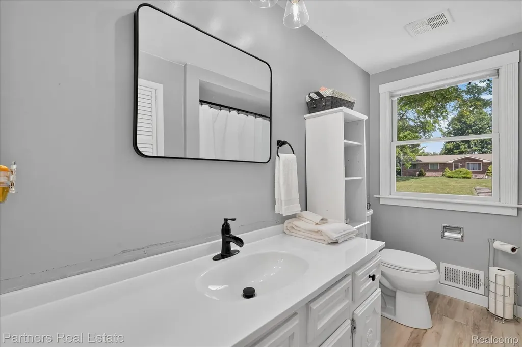 2500 Hubert Road Genoa Township MI 48114