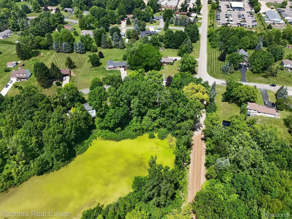 2500 Hubert Road Genoa Township MI 48114