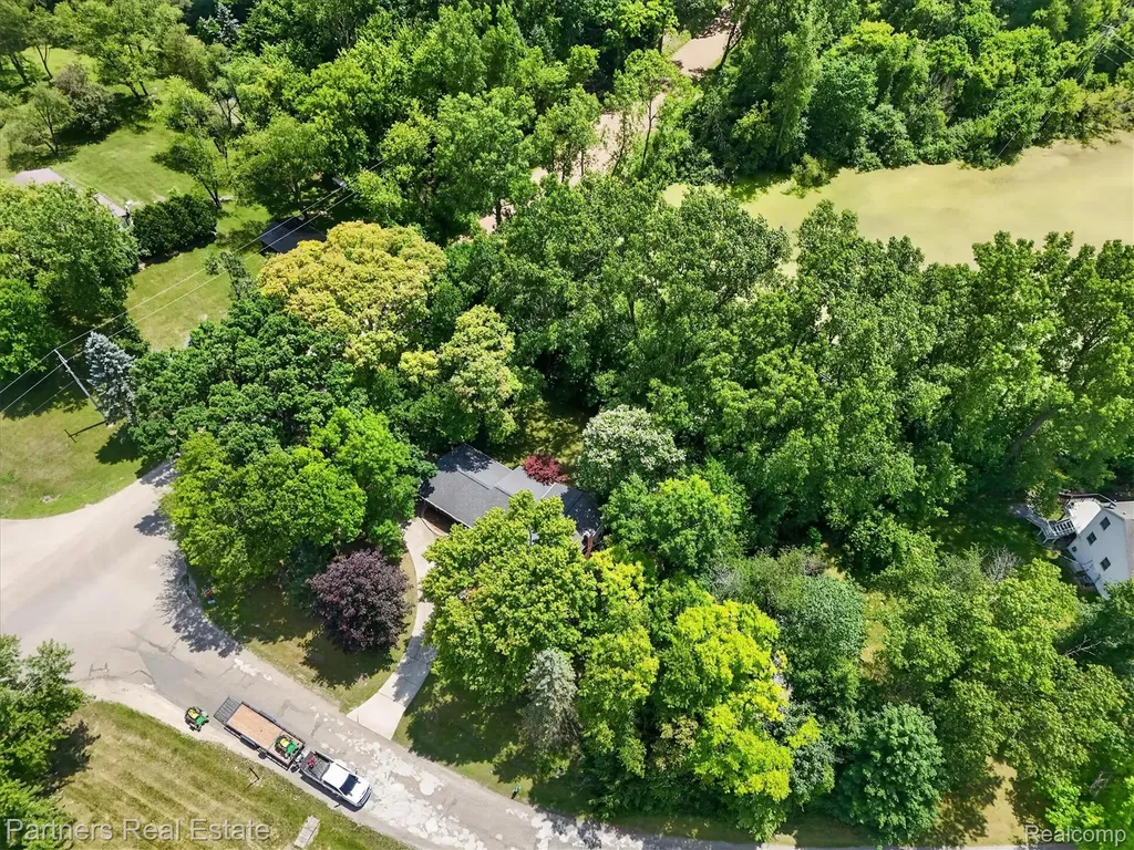2500 Hubert Road Genoa Township MI 48114