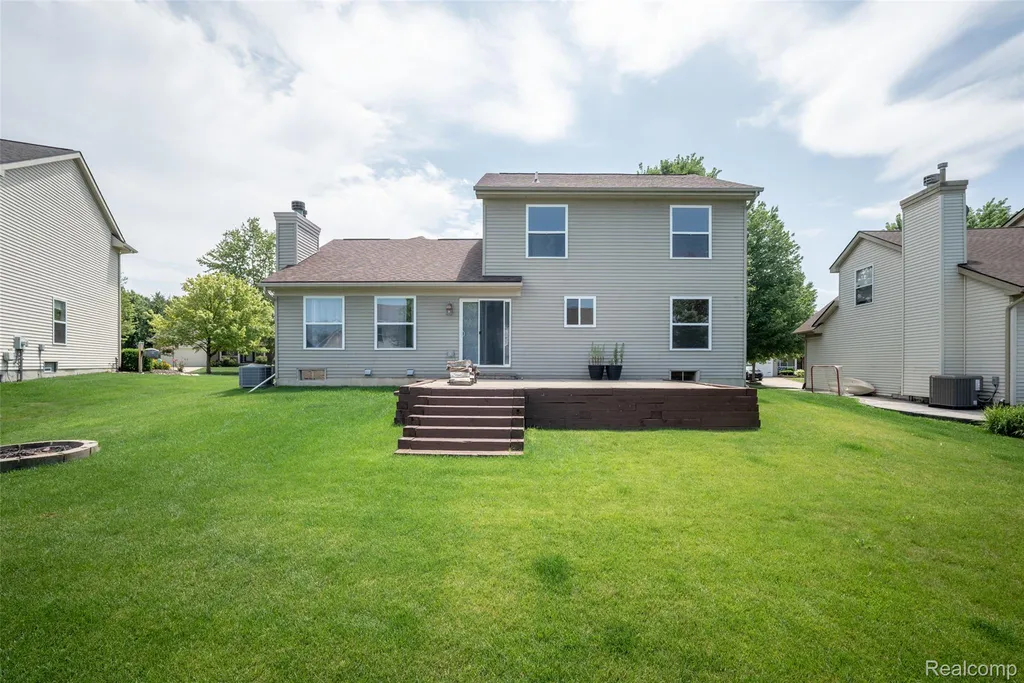 3133 Stillriver Drive Genoa Township MI 48843