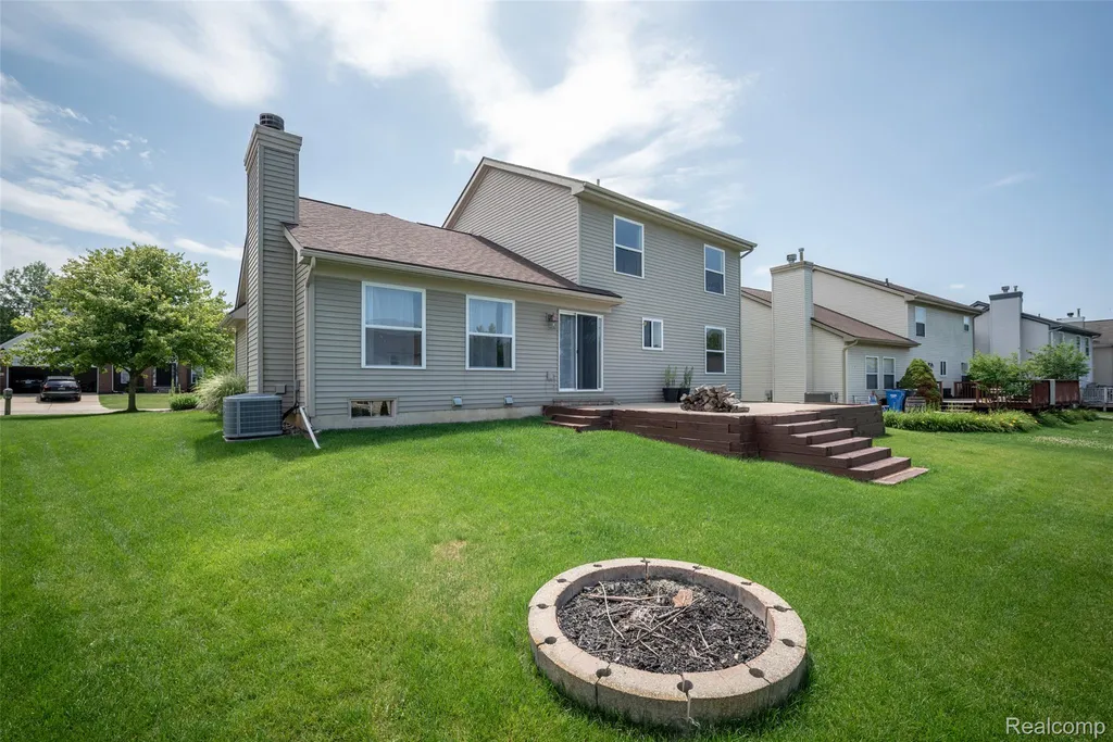 3133 Stillriver Drive Genoa Township MI 48843