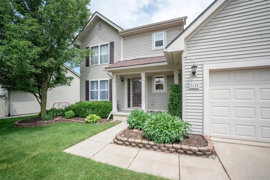 3133 Stillriver Drive Genoa Township MI 48843