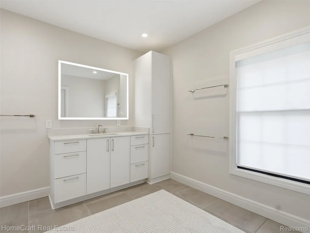17 Colorado Street Highland Park City MI 48203