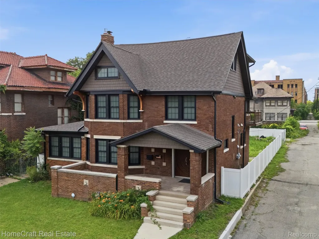 17 Colorado Street Highland Park City MI 48203