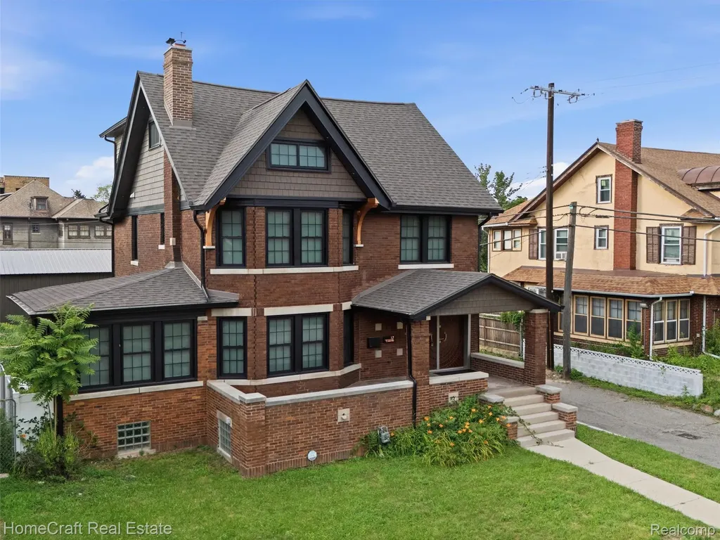 17 Colorado Street Highland Park City MI 48203