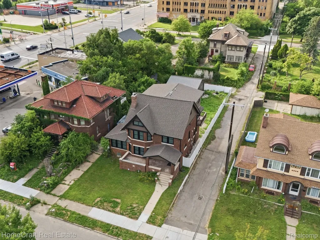 17 Colorado Street Highland Park City MI 48203