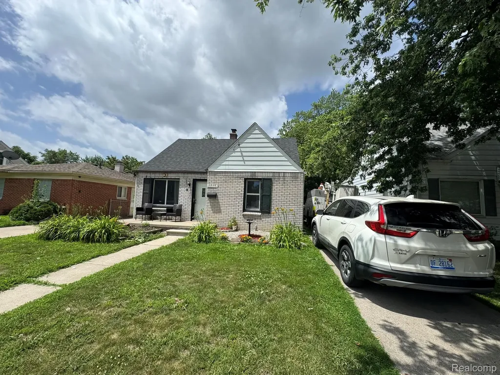 4640 Jackson Street Dearborn Heights City MI 48125