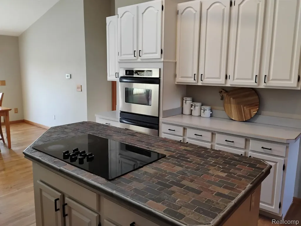 725 S Sashabaw Road Brandon Charter Township MI 48462