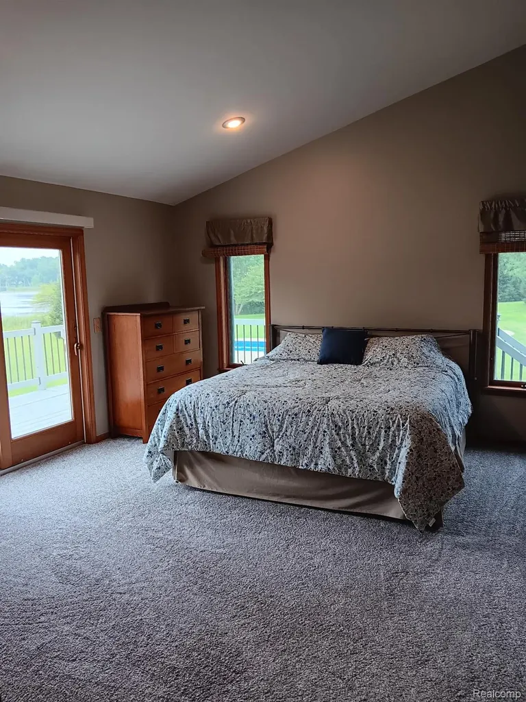 725 S Sashabaw Road Brandon Charter Township MI 48462