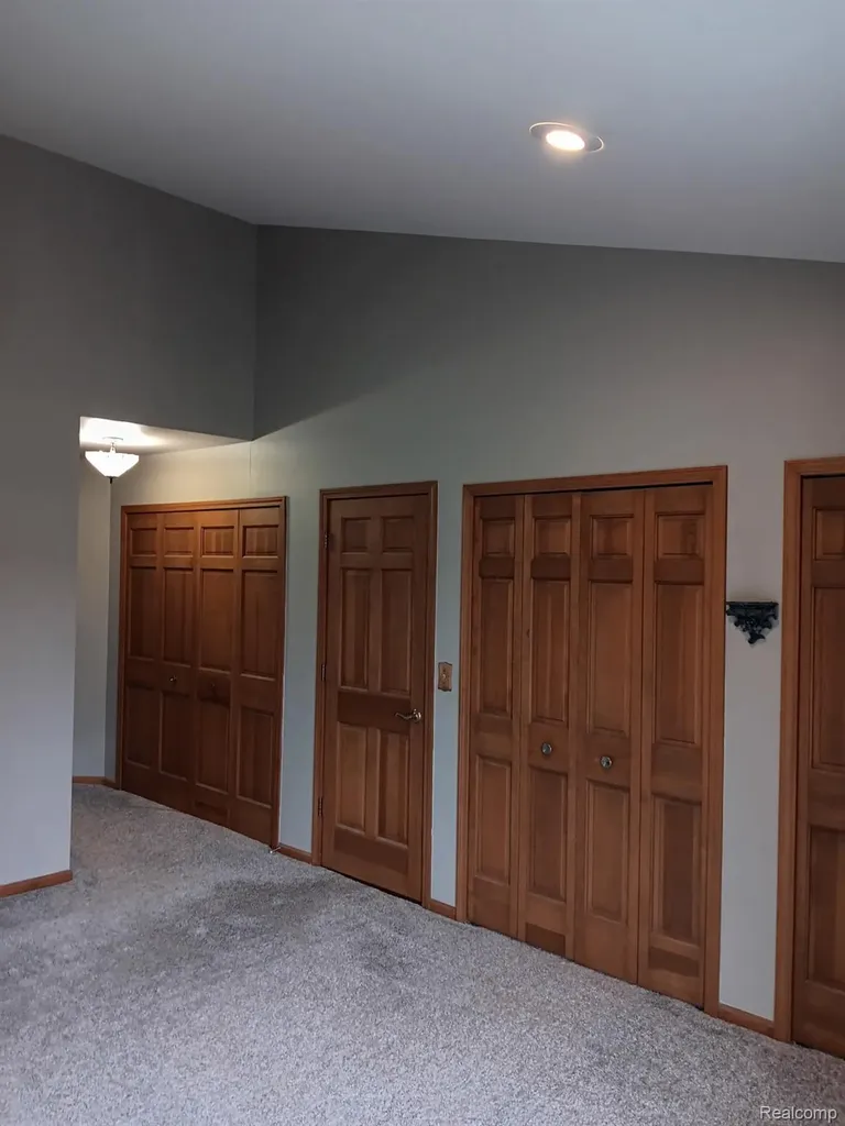 725 S Sashabaw Road Brandon Charter Township MI 48462
