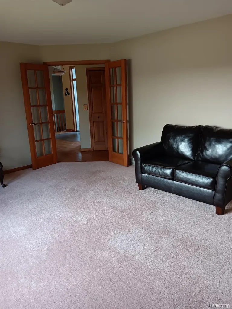 725 S Sashabaw Road Brandon Charter Township MI 48462