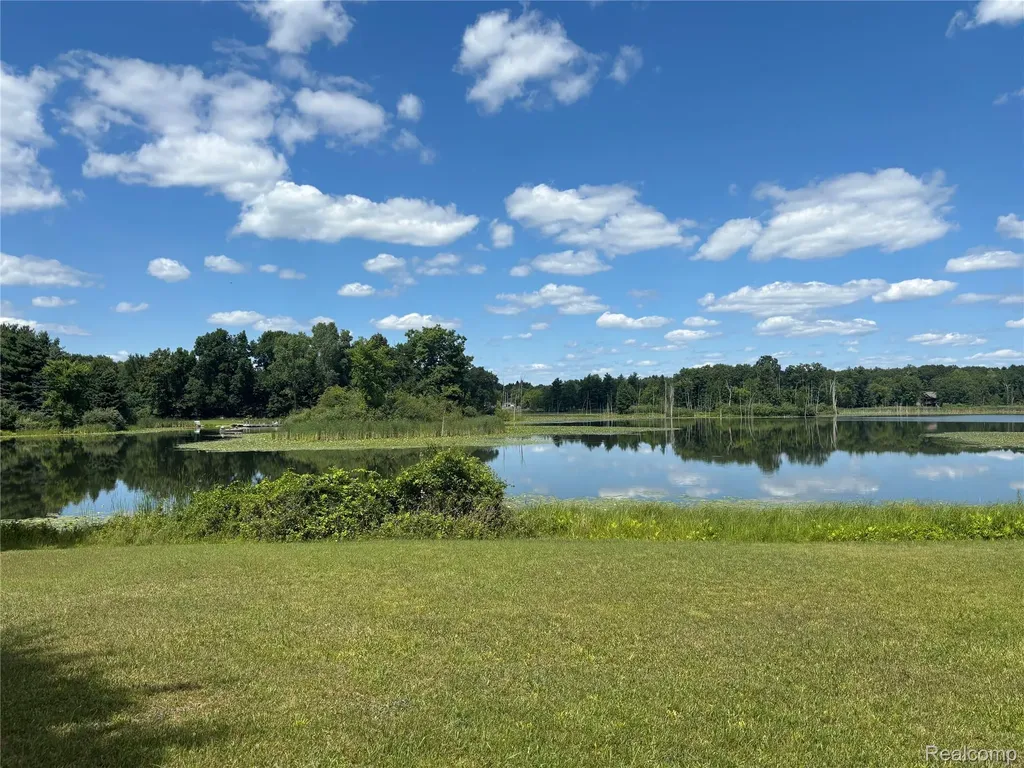 725 S Sashabaw Road Brandon Charter Township MI 48462