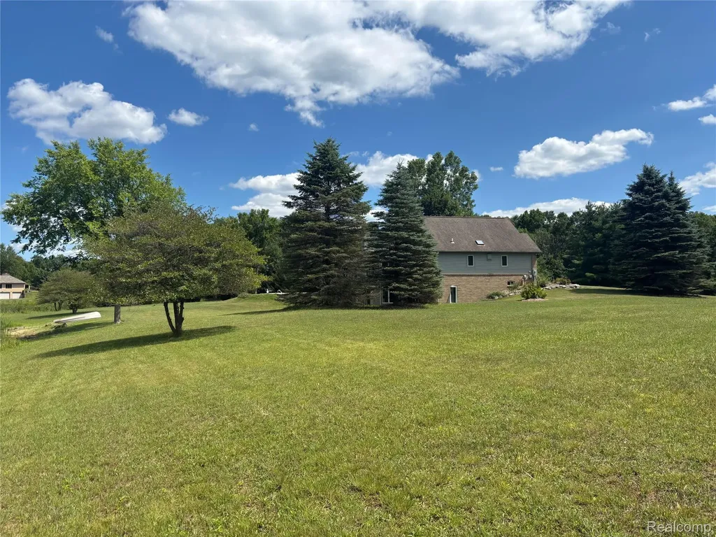 725 S Sashabaw Road Brandon Charter Township MI 48462