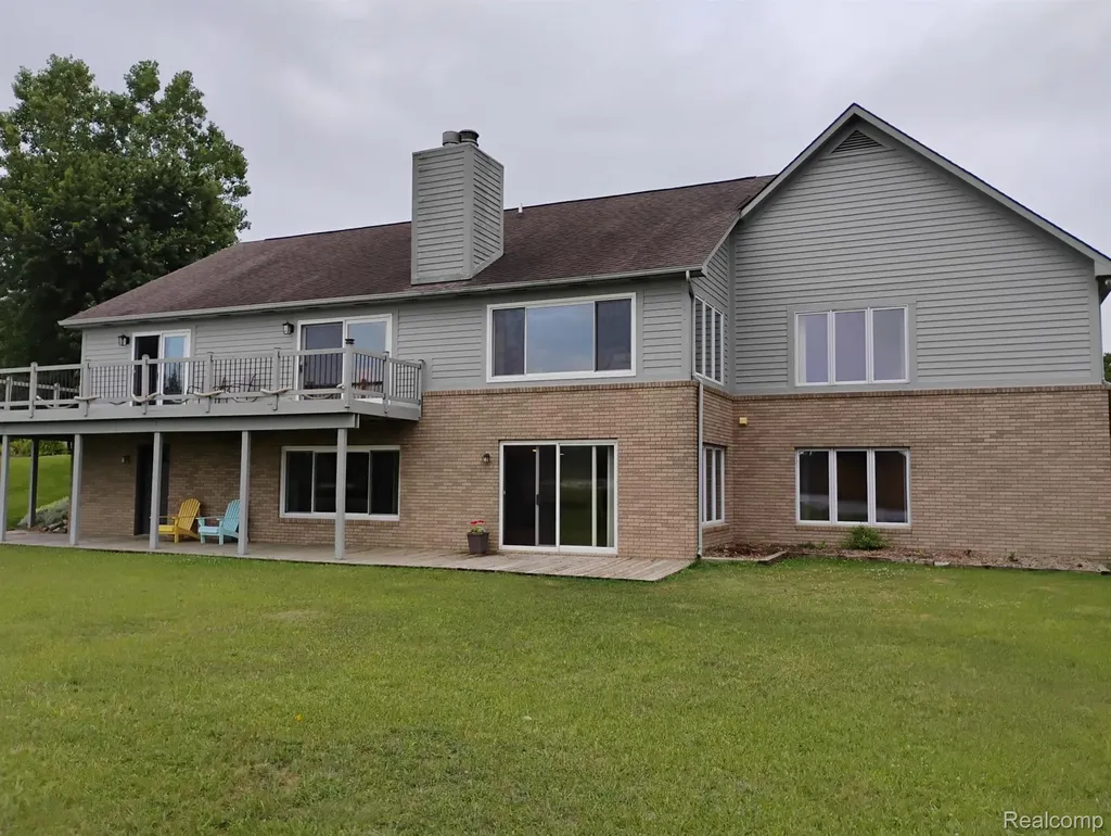 725 S Sashabaw Road Brandon Charter Township MI 48462