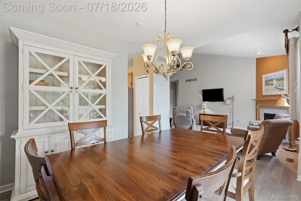 47603 Scenic Circle Drive S Canton Charter Township MI 48188