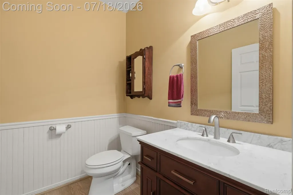 47603 Scenic Circle Drive S Canton Charter Township MI 48188