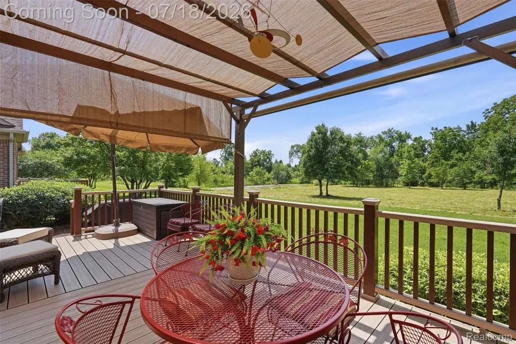 47603 Scenic Circle Drive S Canton Charter Township MI 48188