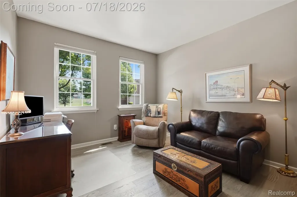 47603 Scenic Circle Drive S Canton Charter Township MI 48188