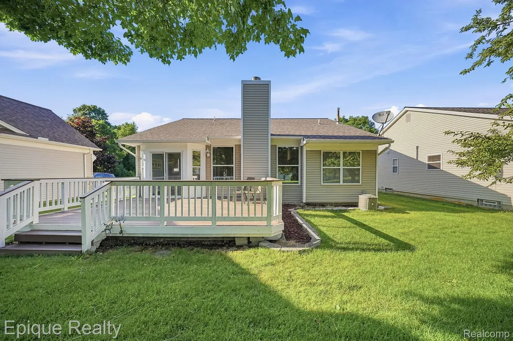 919 Rikki Ann Court Wixom City MI 48393