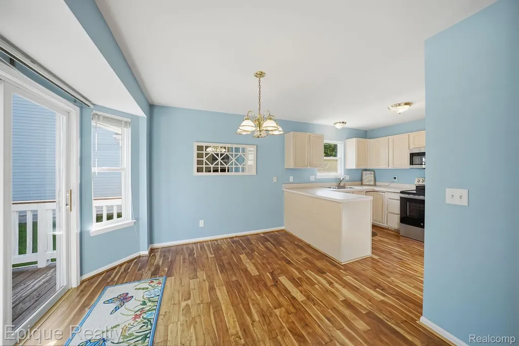 919 Rikki Ann Court Wixom City MI 48393