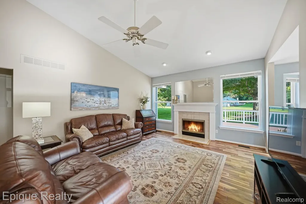 919 Rikki Ann Court Wixom City MI 48393