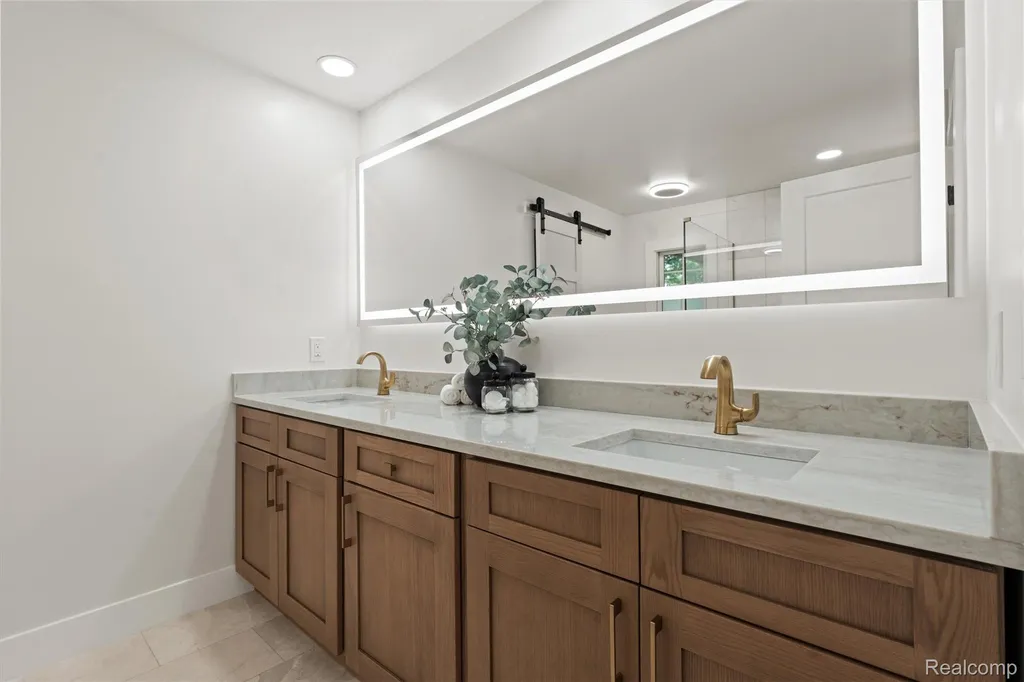 5671 Shadow Lane Bloomfield Hills City MI 48302