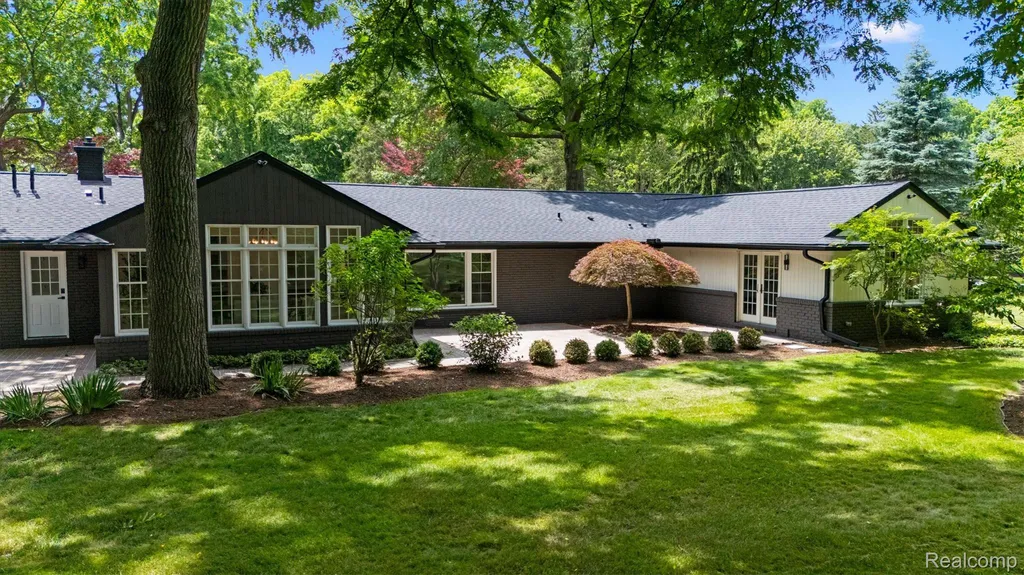 5671 Shadow Lane Bloomfield Hills City MI 48302