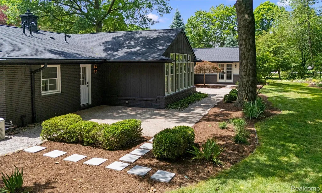 5671 Shadow Lane Bloomfield Hills City MI 48302
