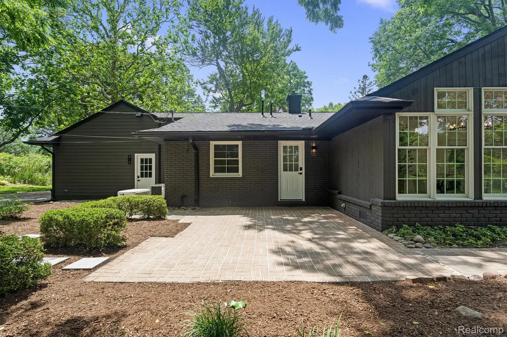 5671 Shadow Lane Bloomfield Hills City MI 48302