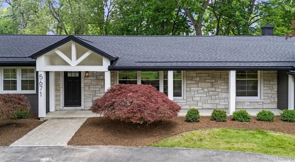 5671 Shadow Lane Bloomfield Hills City MI 48302