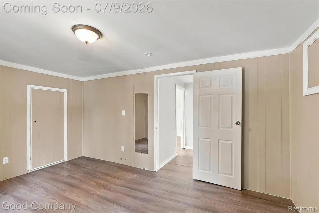412 Chippewa Street Clawson City MI 48017