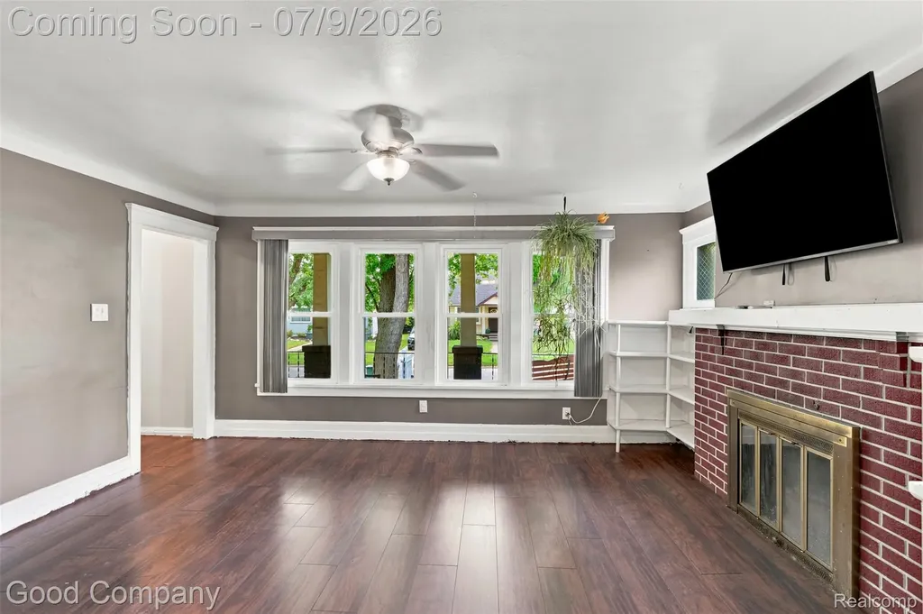 412 Chippewa Street Clawson City MI 48017