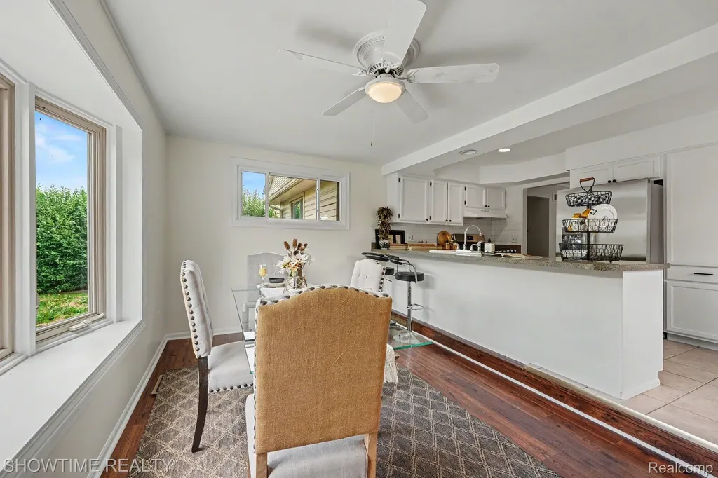 40298 Sandy Drive Clinton Charter Township MI 48038
