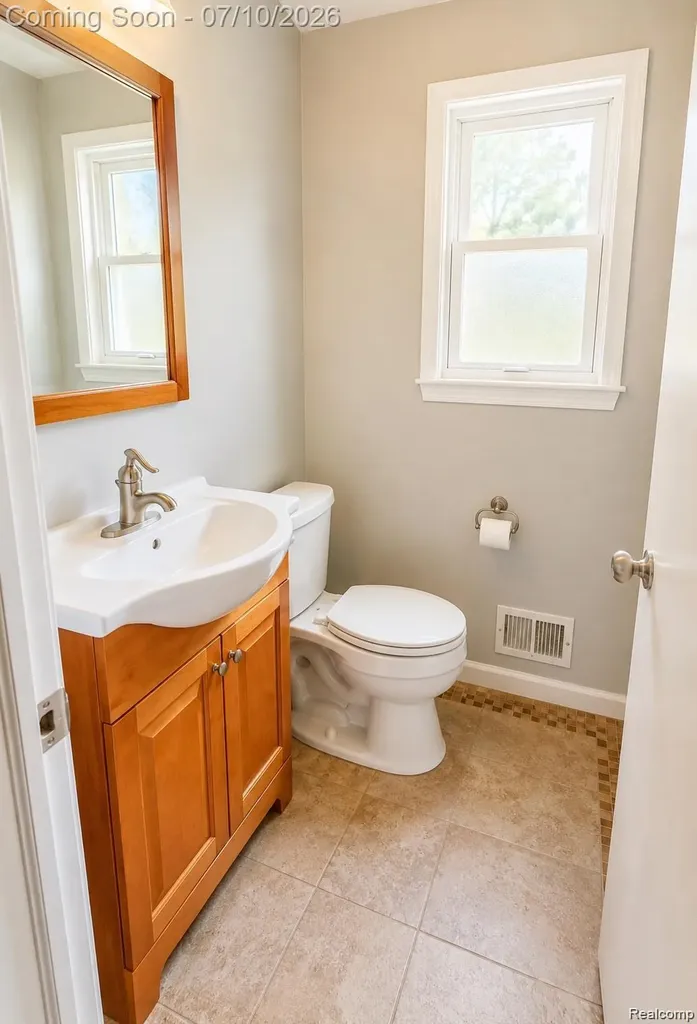 9739 Waterway Drive Grosse Ile Township MI 48138