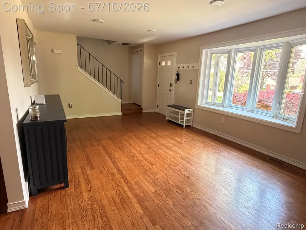9739 Waterway Drive Grosse Ile Township MI 48138