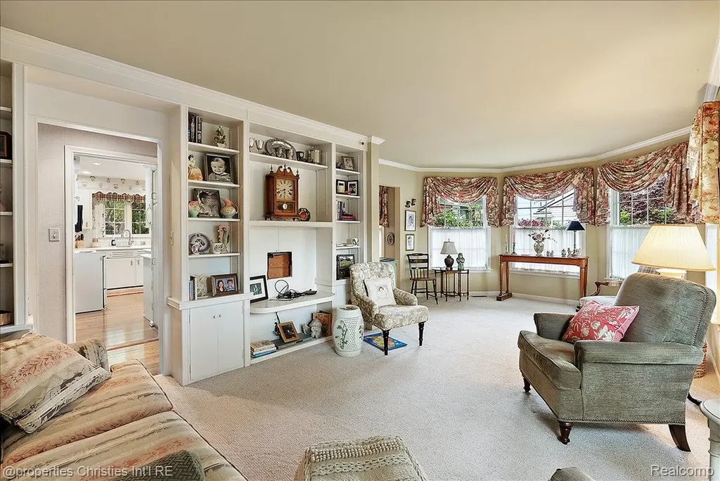 341 Westwood Drive Bloomfield Hills City MI 48301