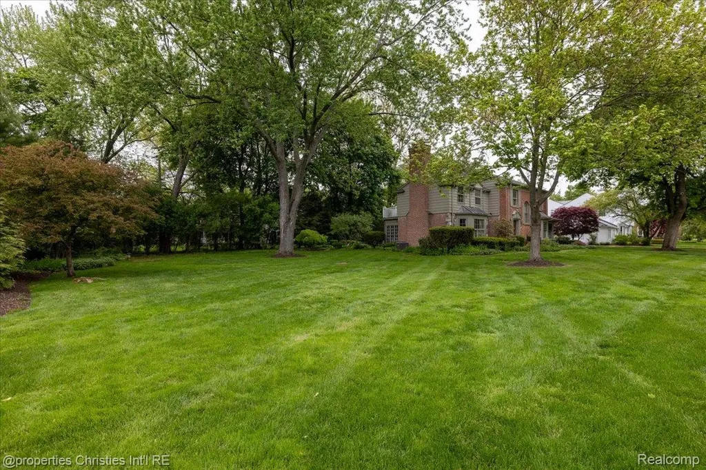 341 Westwood Drive Bloomfield Hills City MI 48301