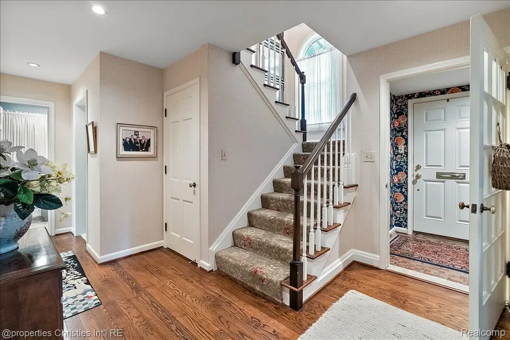 341 Westwood Drive Bloomfield Hills City MI 48301