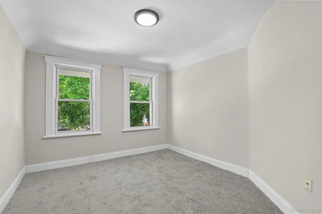 428 Bauman Avenue Clawson City MI 48017