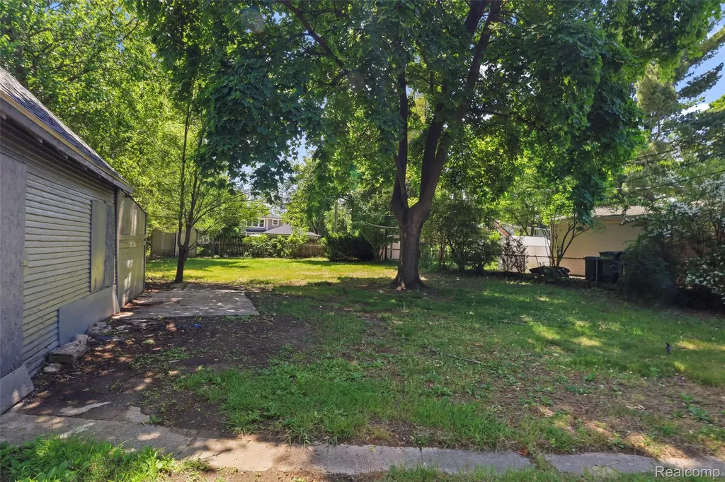 428 Bauman Avenue Clawson City MI 48017
