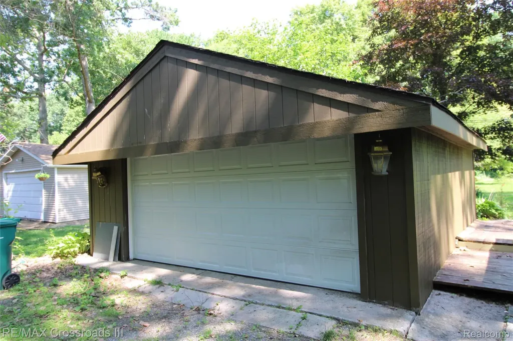38550 Superior Street Romulus City MI 48174