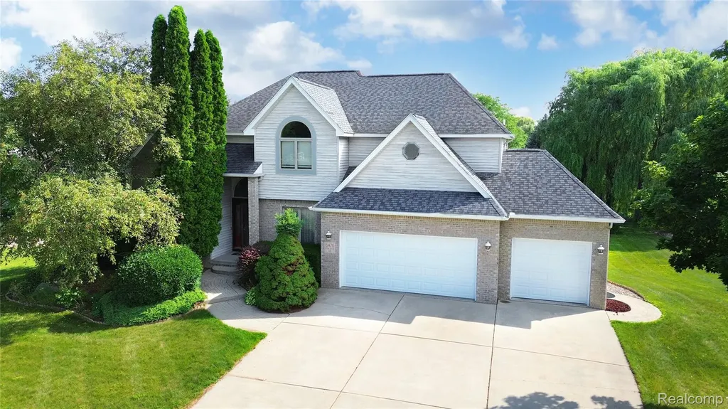 6476 Stonebrook Lane Flint Charter Township MI 48433