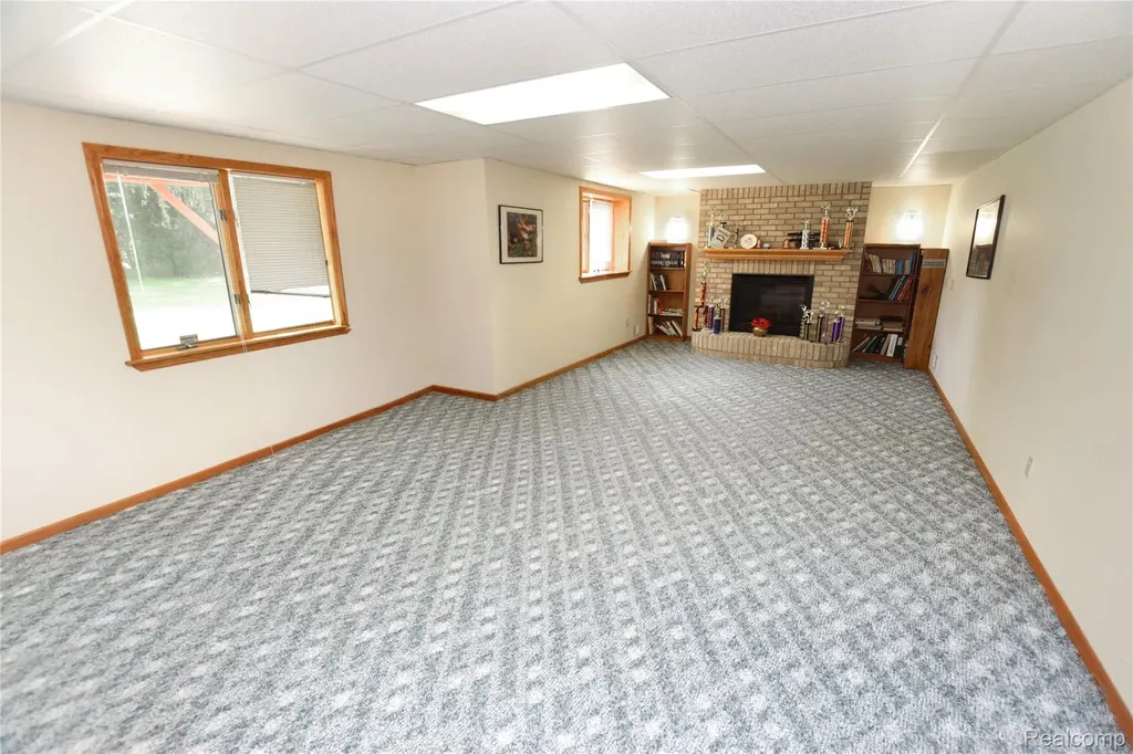 6476 Stonebrook Lane Flint Charter Township MI 48433