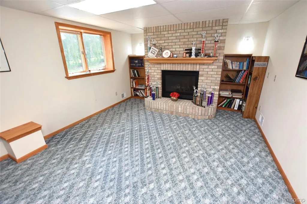 6476 Stonebrook Lane Flint Charter Township MI 48433