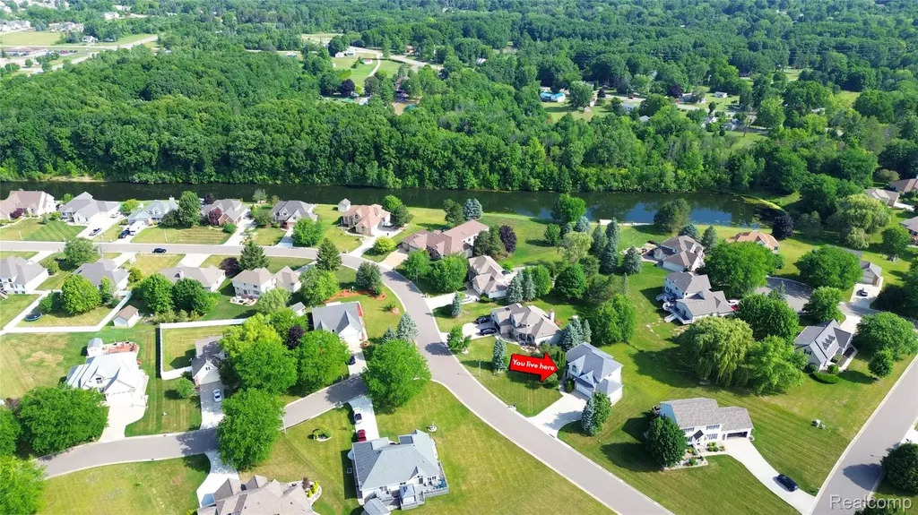 6476 Stonebrook Lane Flint Charter Township MI 48433