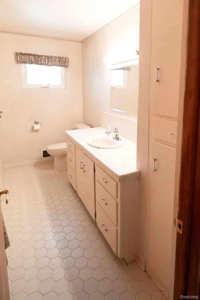 2016 Brandywine Lane Port Huron City MI 48060