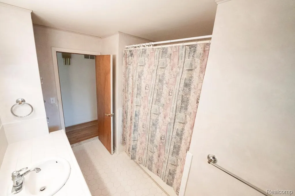 2016 Brandywine Lane Port Huron City MI 48060